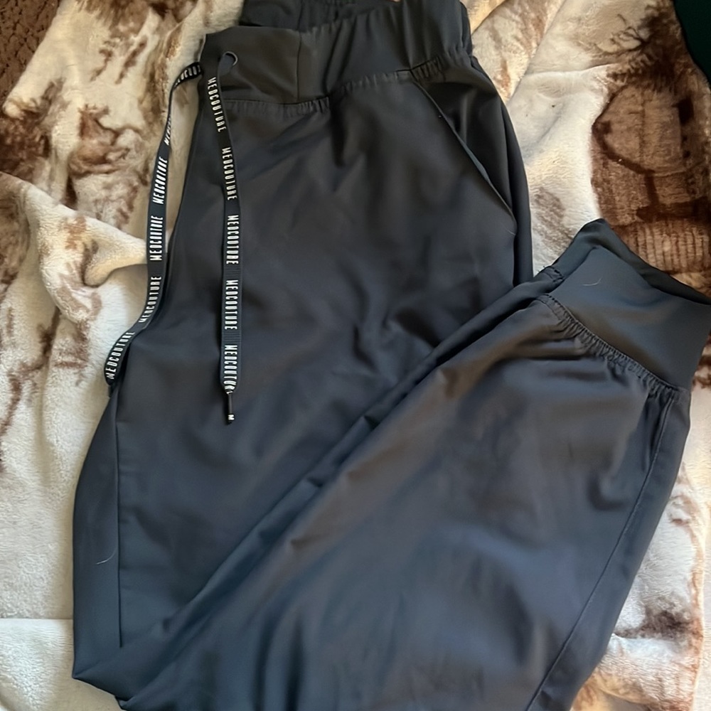 MedCouture scrub pewter pants